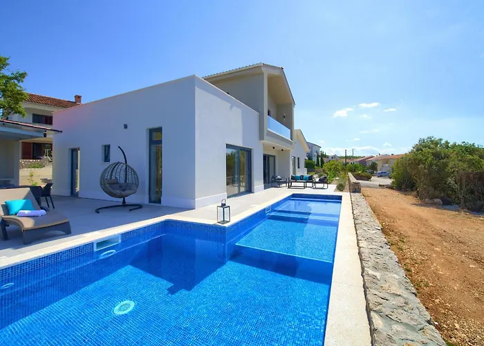Aurum With Sauna And Gym * Pinezići