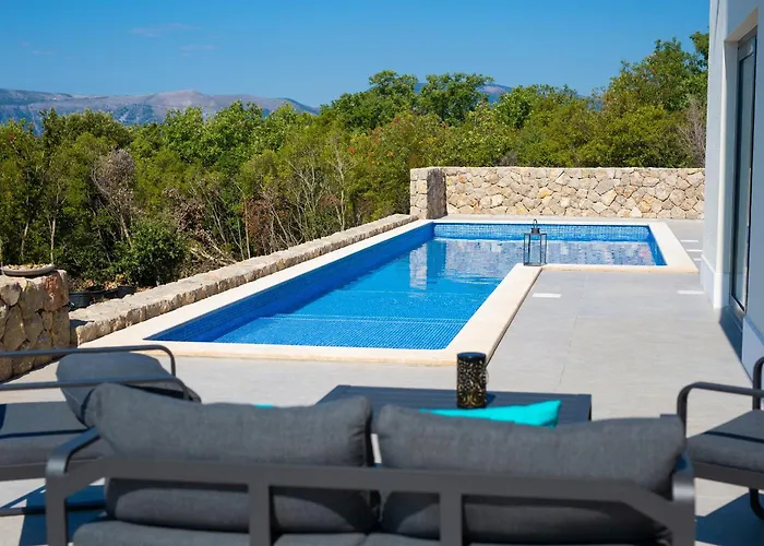 Villa Aurum With Sauna And Gym