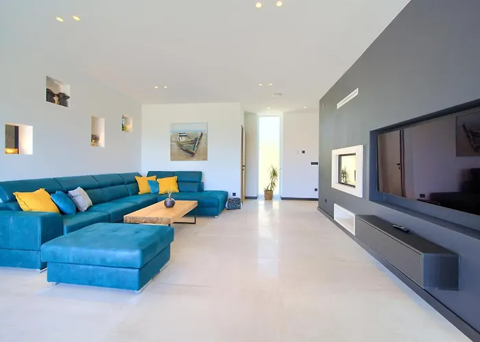Villa Aurum With Sauna And Gym