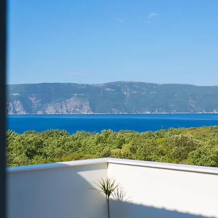 Villa Aurum With Sauna And Gym
