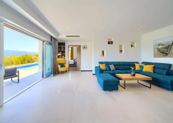 Aurum With Sauna And Gym Villa *