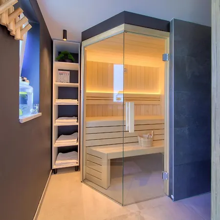 Aurum With Sauna And Gym Vila Pinezici (Krk)