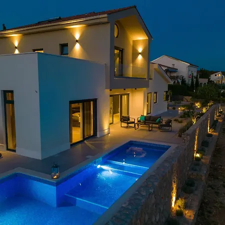 Aurum With Sauna And Gym Vila