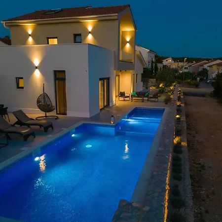 Aurum With Sauna And Gym * Pinezici (Krk)