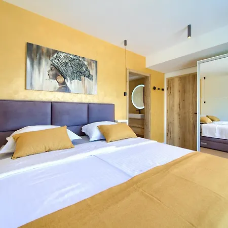 Aurum With Sauna And Gym Vila
