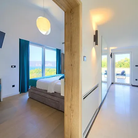 Aurum With Sauna And Gym Vila Pinezici (Krk)