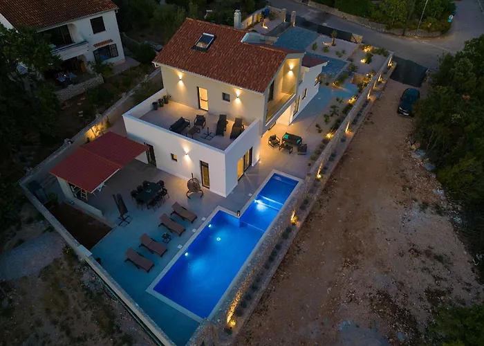 Aurum With Sauna And Gym Villa Pinezići