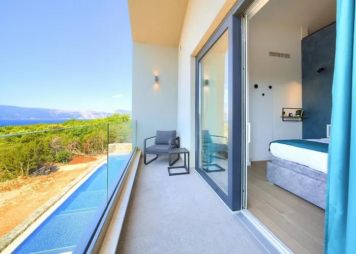 Aurum With Sauna And Gym Villa *