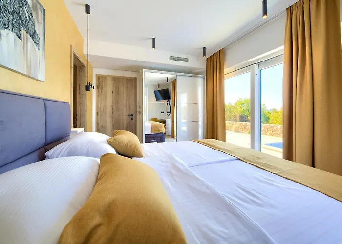 Aurum With Sauna And Gym Villa Pinezići